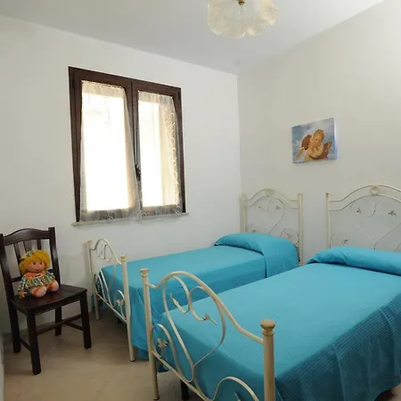Carmelina 5 *